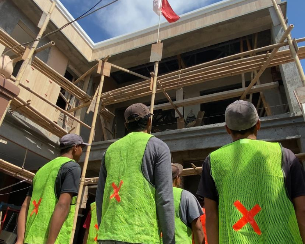 Rumah 2 Lantai milik bapak ‘H’